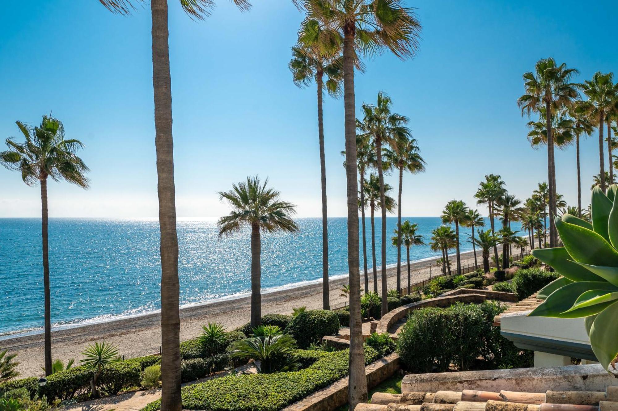 Dominion Beach Apartment Estepona Exterior photo