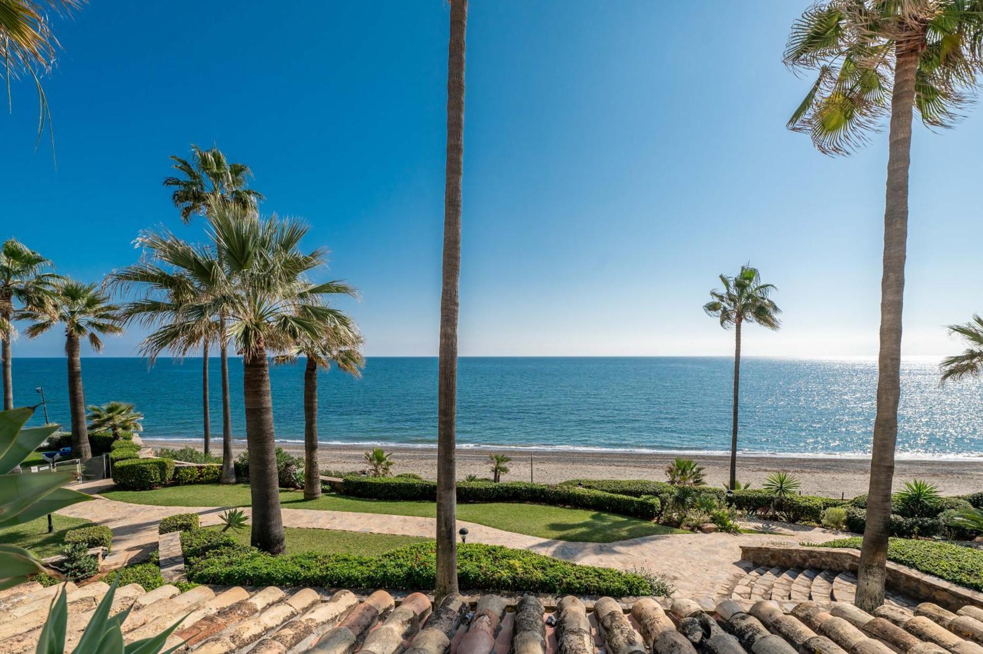 Dominion Beach Apartment Estepona Exterior photo